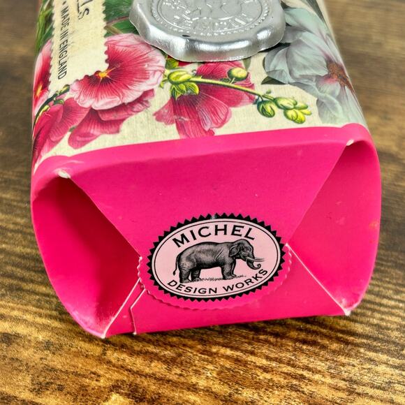 Michel Design Works Petals Shea Butter Soap 9 oz Bar Made in England - Picture 5 of 7